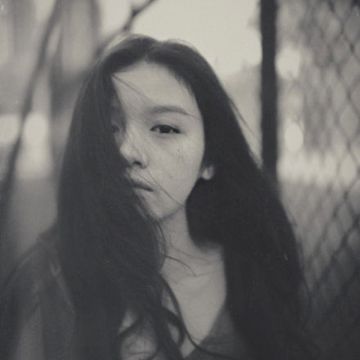 不经意就被记忆点醒..伤感图片,怀旧图片,唯美图片,孤独图片,寂寞图片,黑白图片,美图,QQ个性签名