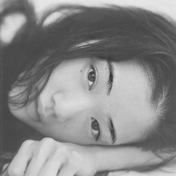 不经意就被记忆点醒..伤感图片,怀旧图片,唯美图片,孤独图片,寂寞图片,黑白图片,美图,QQ个性签名